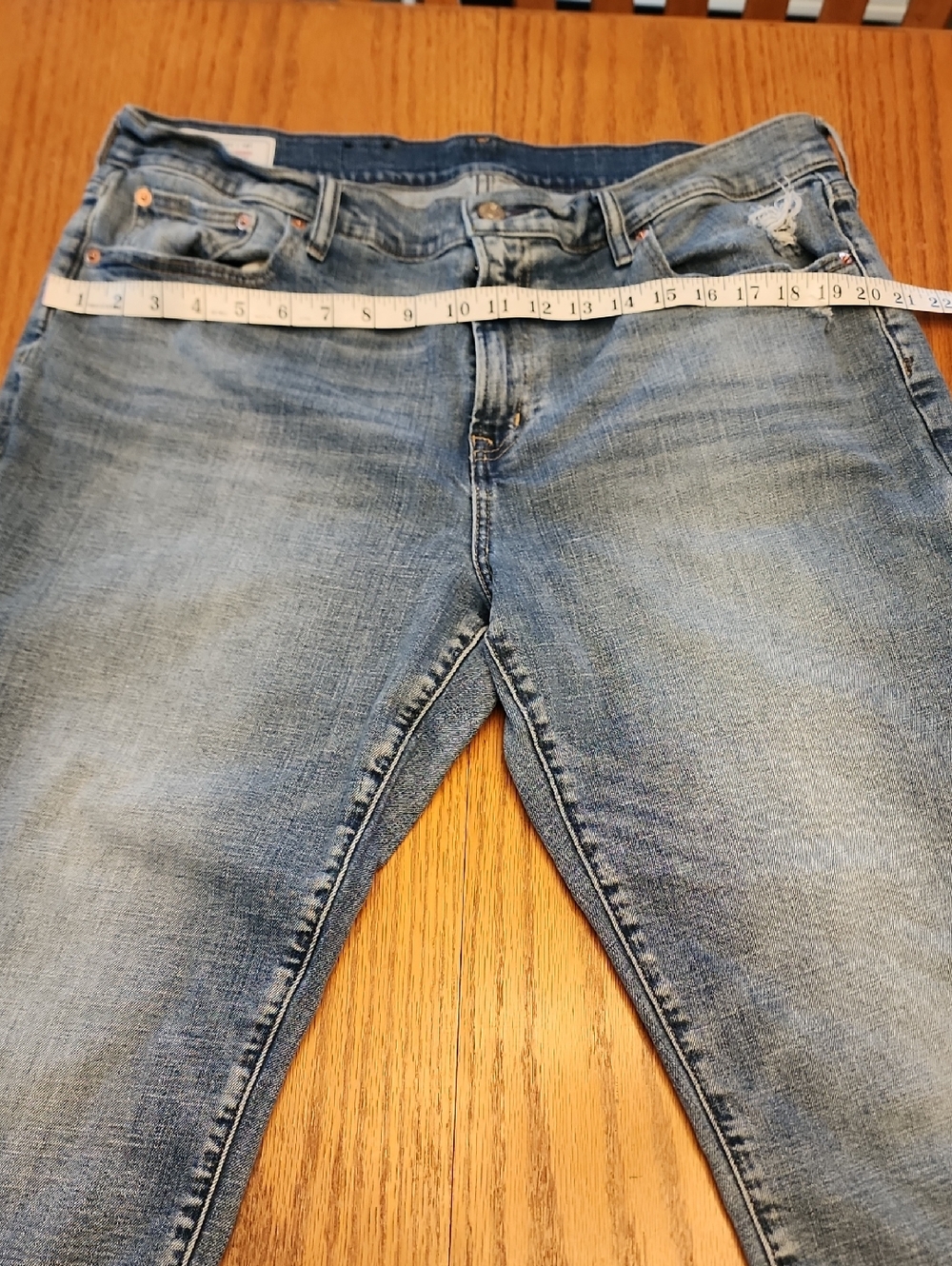 GAP Girlfriend Mid Rise Distressed Cropped Jeans - Picture 10 of 16